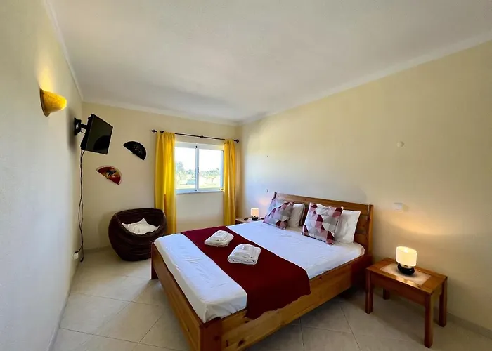 Alvor Paradise With Pool By Homing
