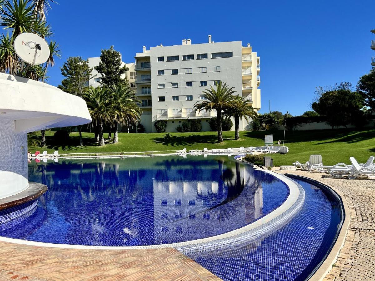 Paradise With Pool By Homing Apartment *
